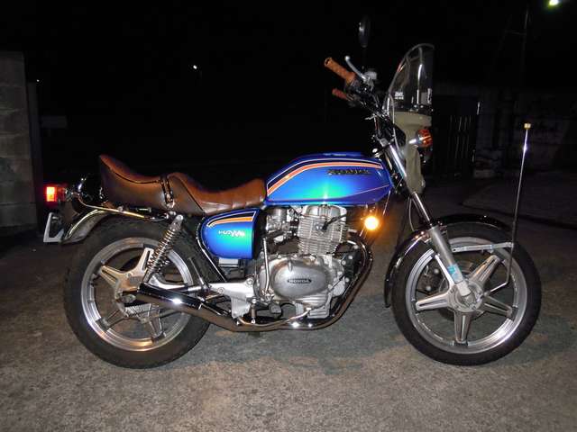 製作車輌P014-CB400T_01