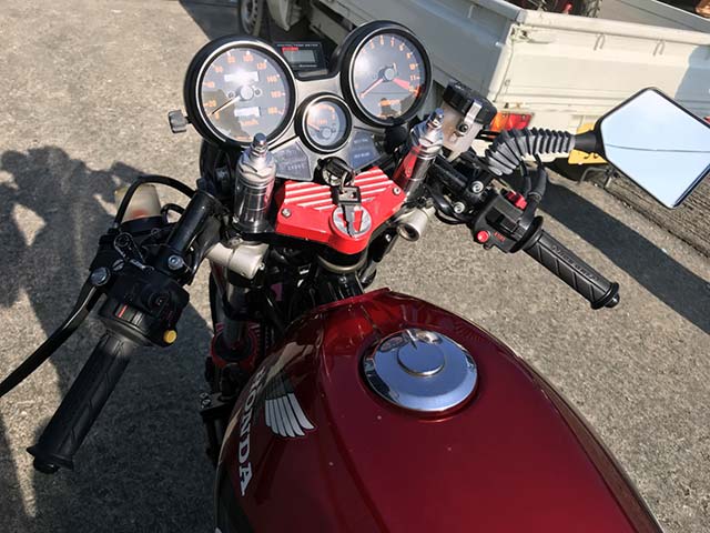 販売車輌S001-国内物CBX400F1型　メーター部画像