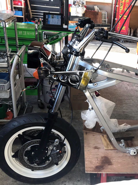 インナーチューブ、トップブリッジ・アンダーステム-2